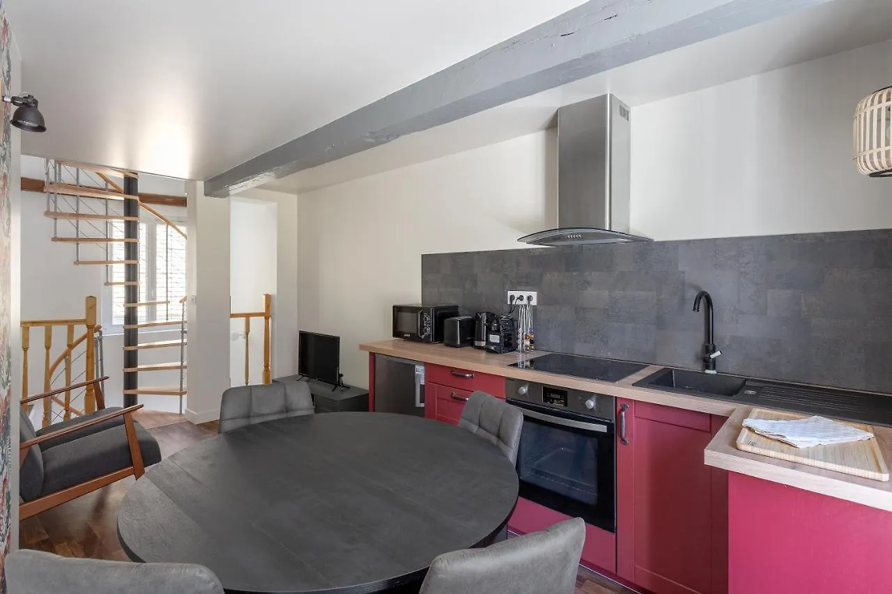 Un Petit Coin De Cathedrale Apartment Beauvais